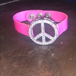 ✨Peace sign bracelet
